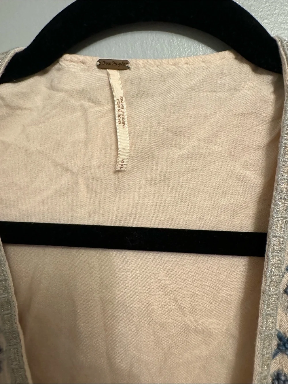 Free People boho Cream top with Blue Embroidery and beading S - Picture 4 of 4